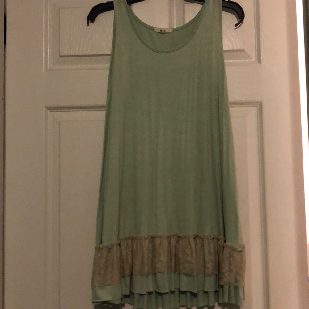 Green and lace sleeveless top